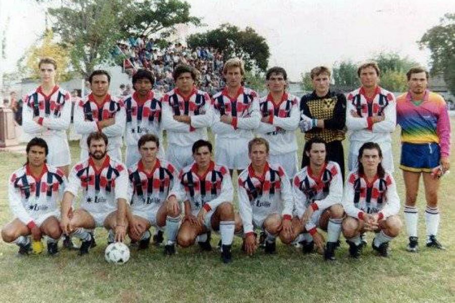 CCSC Campeones 1993 - Foto facebook CCSC