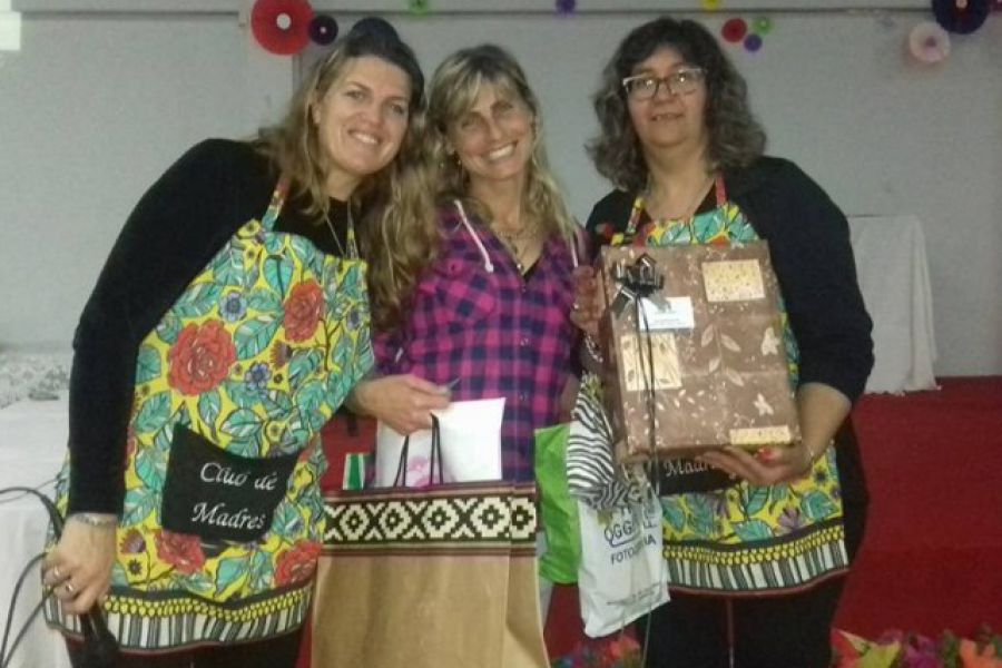 Agasajo Mujeres - Foto Club de Madres