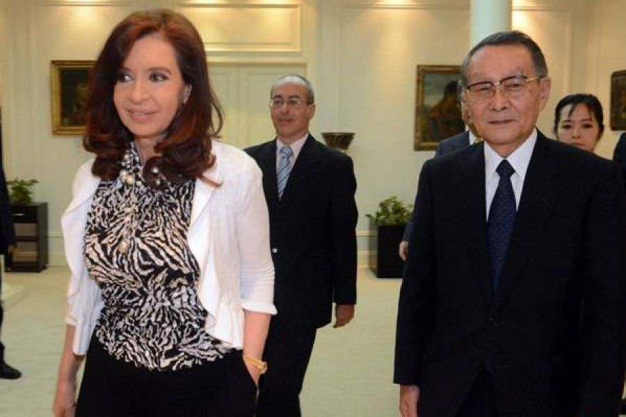 CFK con Mitsubishi - Foto Presidencia de la Nacion