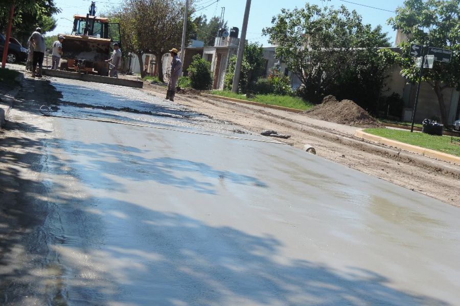 Pavimentación calle Islas Malvinas - Foto Prensa CdF