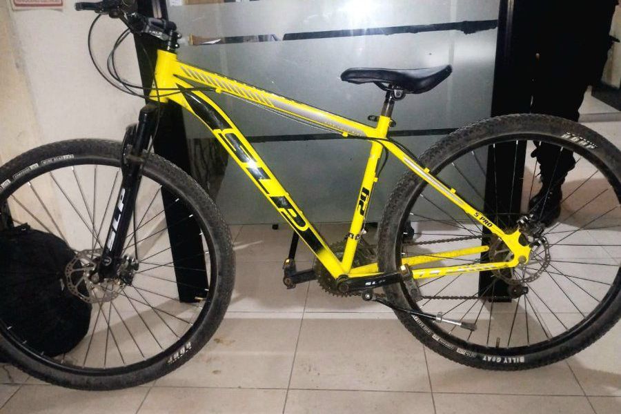 Recupero de bicicleta amarilla - Foto URXI