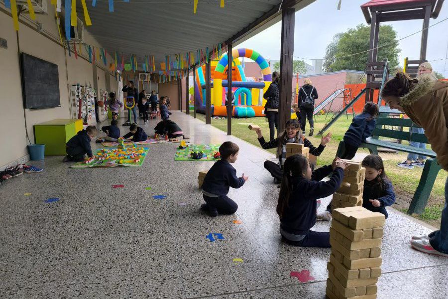 “Un Recreo en Positivo” de Pirola